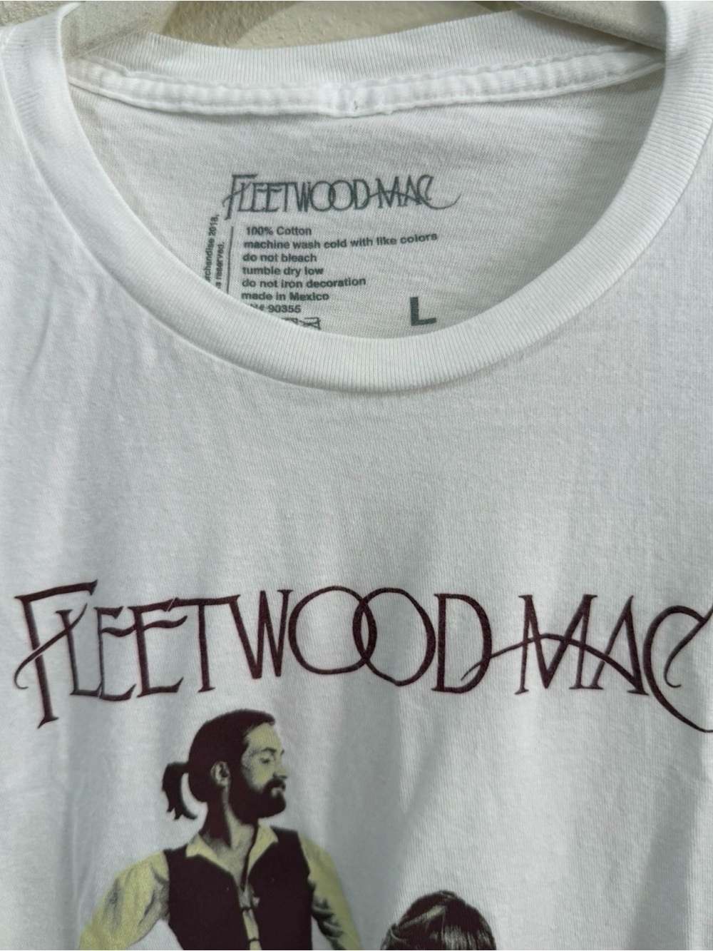 Fleetwood Mac White 'Rumours' Graphic T-Shirt size L - Picture 3 of 3